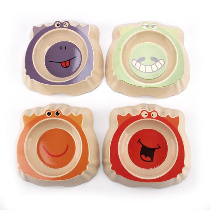 Ch&eacute;n cho ch&oacute; v&agrave; m&egrave;o nu&ocirc;i bằng nhựa chất lượng tốt 4